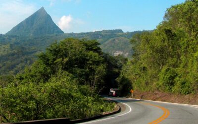 Cerro Tusa: piramidal, precolombino y natural