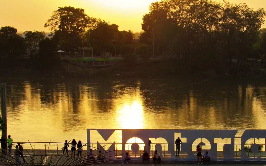 Bello anochecer del río Sinú en Montería